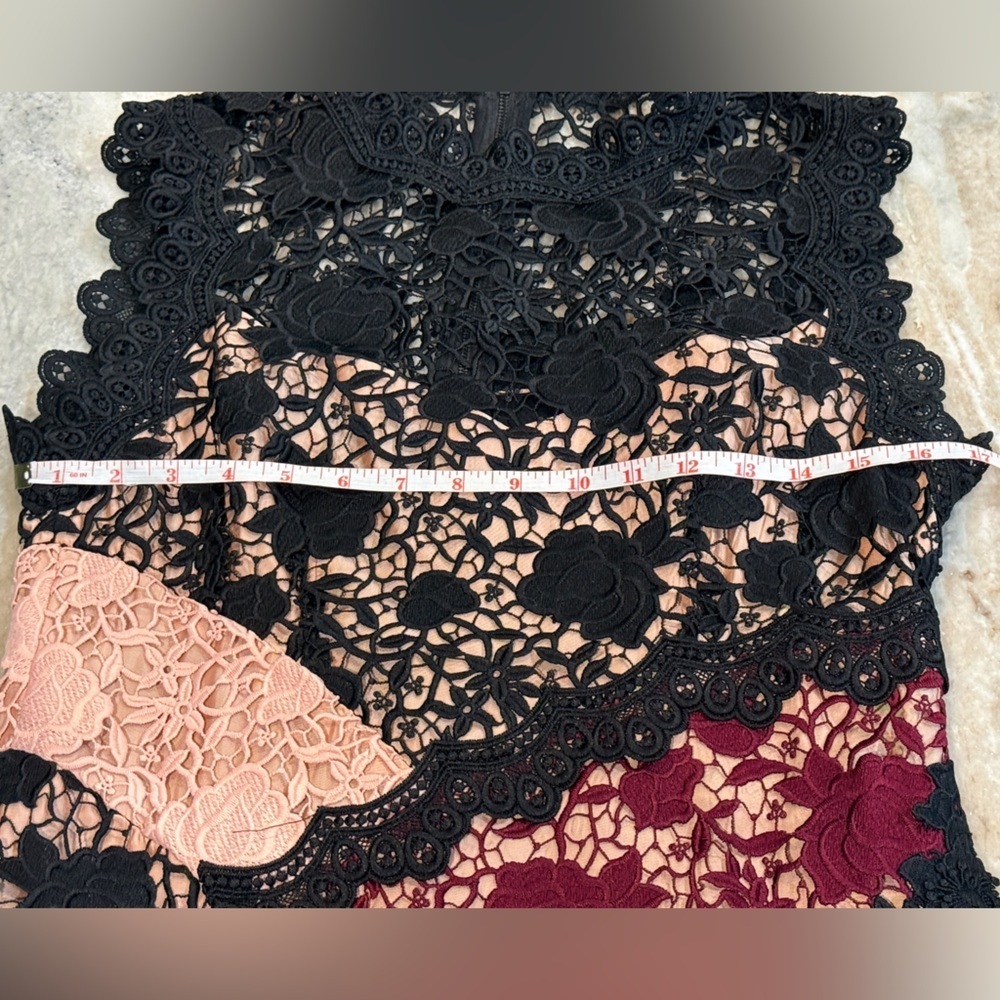 Women’s NANETTE LEPORE Opera fit and flare lace midi dress- Size 6 - Picture 13 of 13